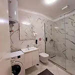 Oasis Villa Golem (Tirana)